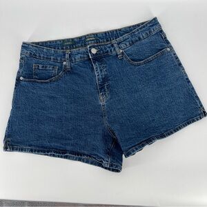 Wild Fable | 17R Dark Wash Denim Shorts | High Rise | Stretch Fit